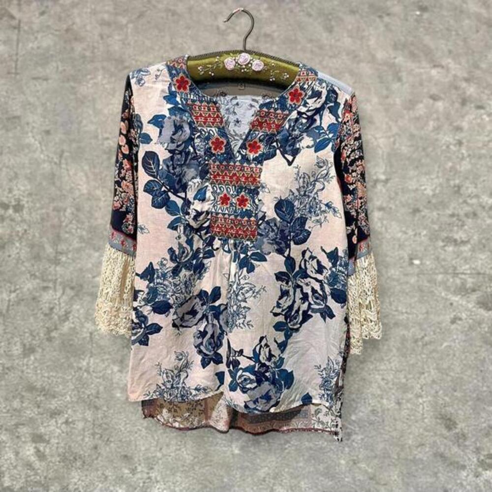 John Mark garden cottage patchwork embroidered la… - image 1